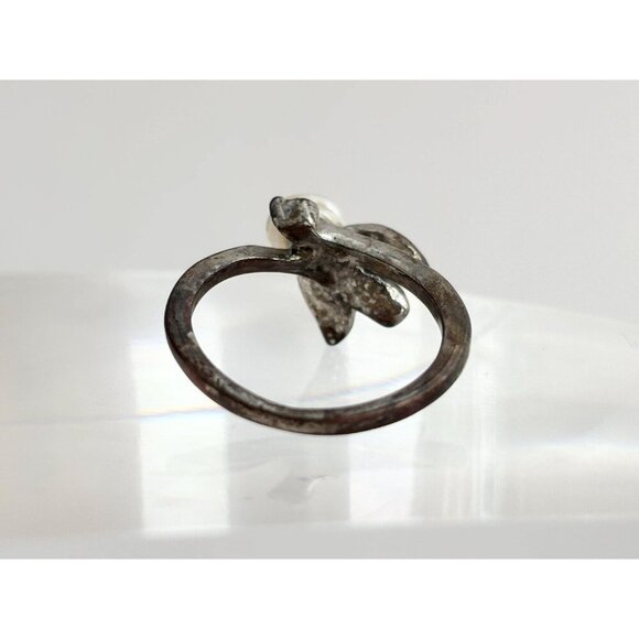 Faux Pearl Dainty Minimal Gemstone Silver Toned Vintage Cute Ring - sz 7 - Picture 6 of 10